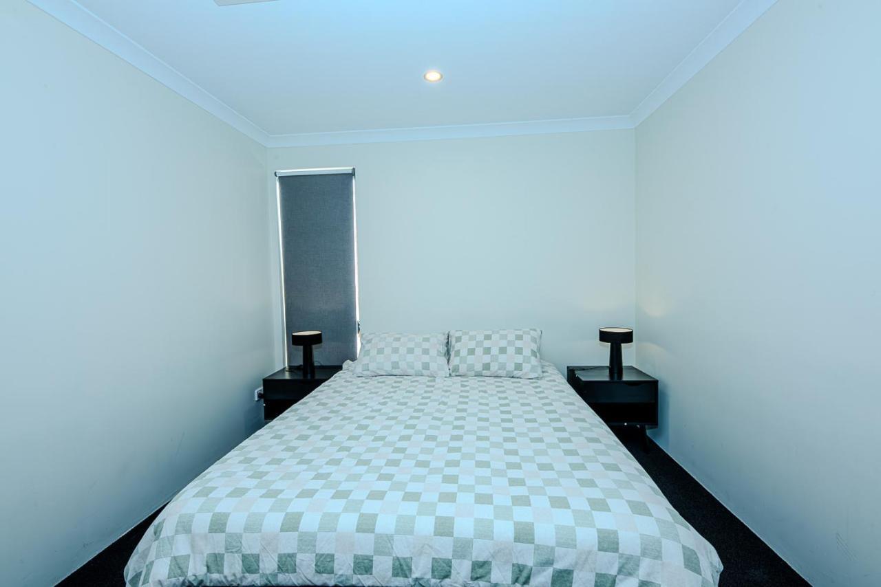 Holiday home Spectacular 3 Bedroom, 2 Bathroom Home. *