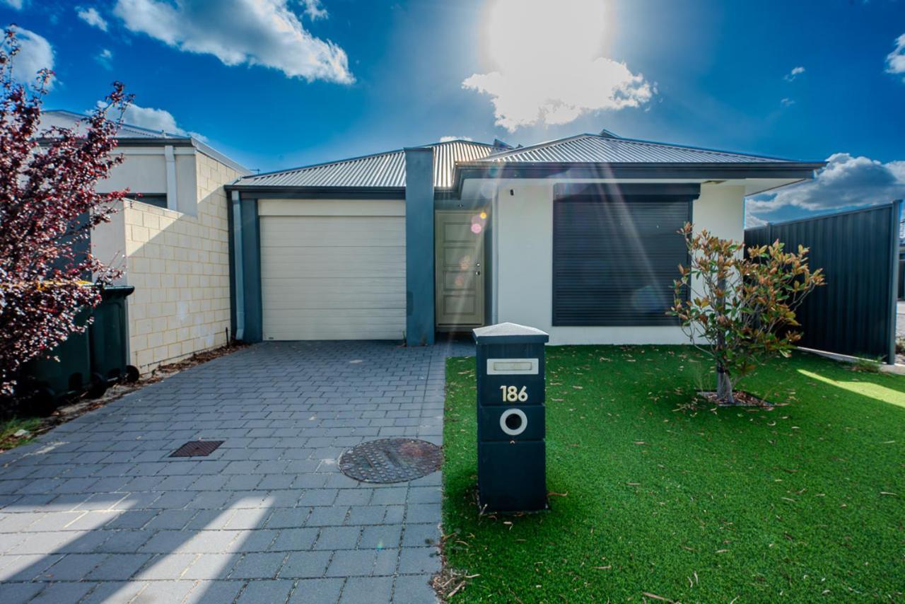 Spectacular 3 Bedroom, 2 Bathroom Home. Holiday home *